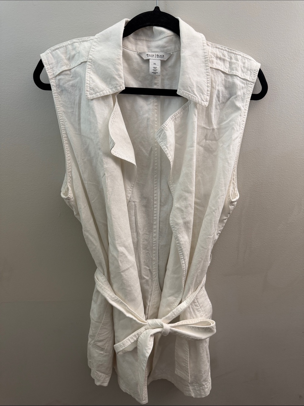 EUC White House Black Market Linen Blend Belted Top
